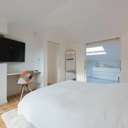 Duplex Plein Centre, Zone Pietonne, 2 *