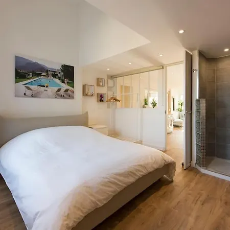 Duplex Plein Centre, Zone Pietonne, 2 아파트 *