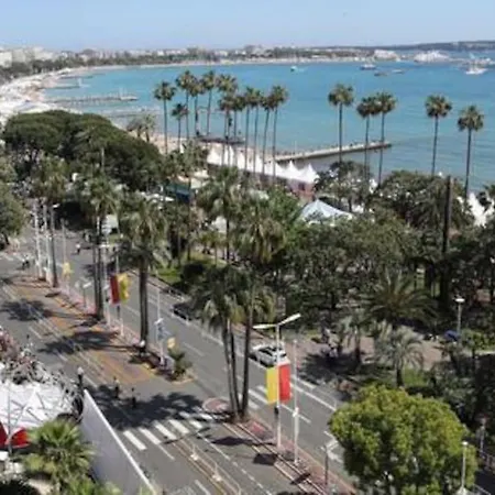 Apartment Duplex Plein Centre, Zone Pietonne, 2 *