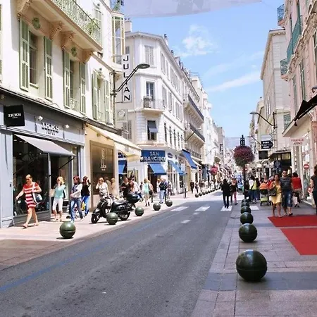 Duplex Plein Centre, Zone Pietonne, 2 Apartment