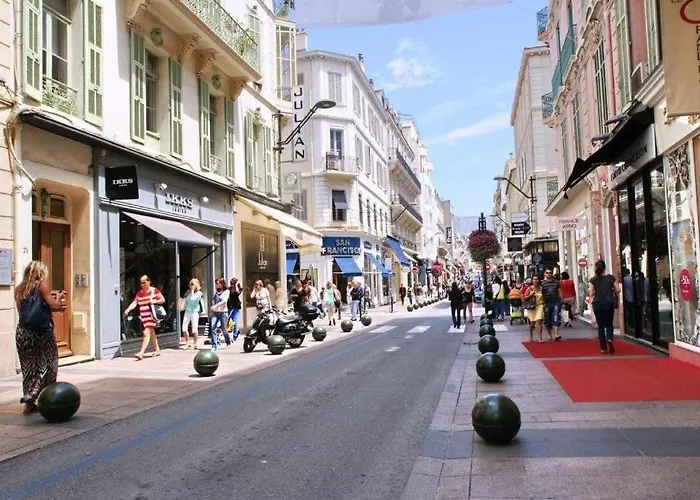 Duplex Plein Centre, Zone Pietonne, 2 Apartment