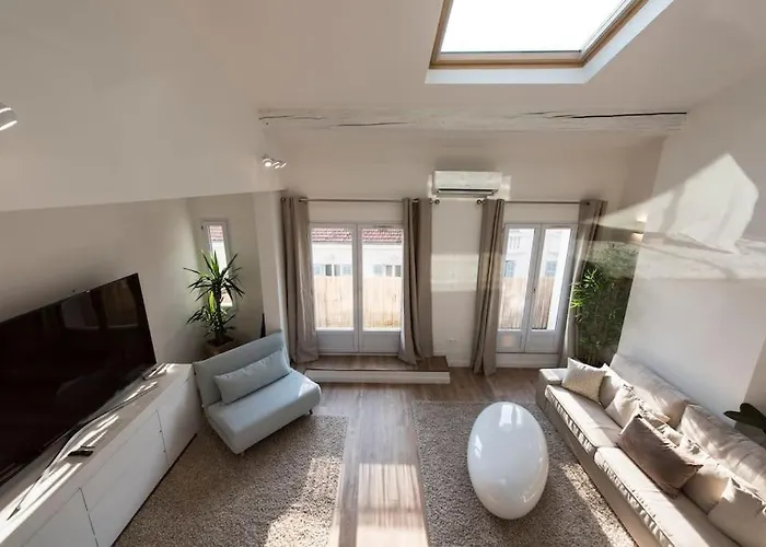 Duplex Plein Centre, Zone Pietonne, 2 Lägenhet *